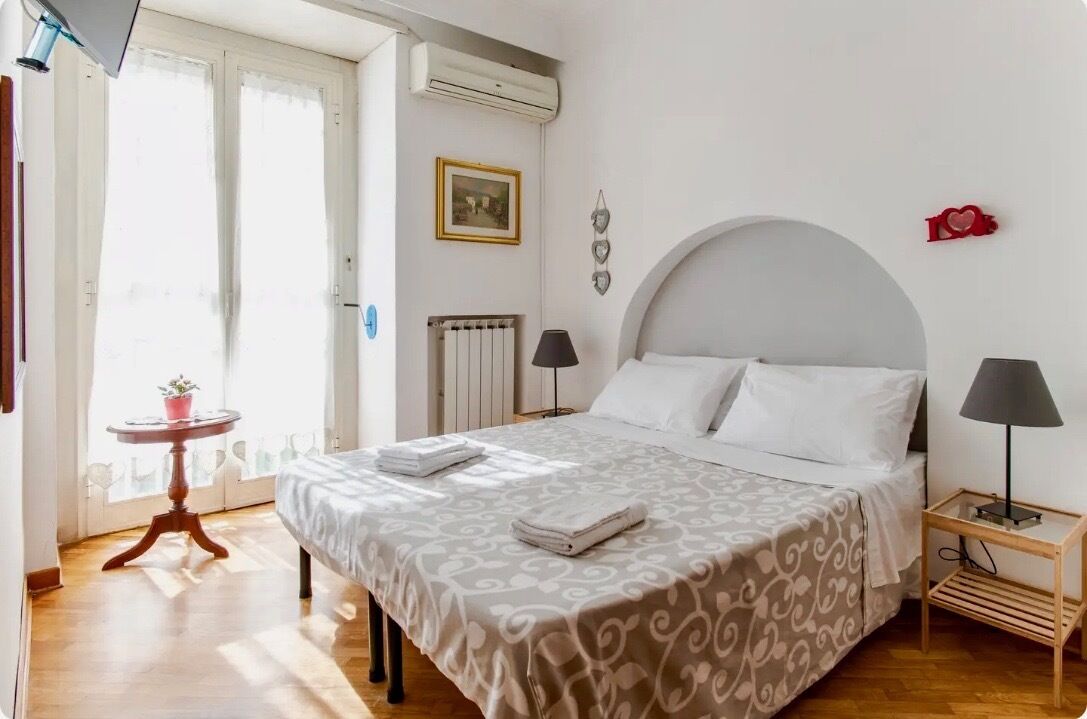 Naples / Stellina's Home / Show / Pala / City Science