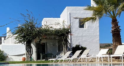 Paros, Drios Golden Beach: kaunis huvila, oma uima-allas, ainutlaatuinen merinäköala