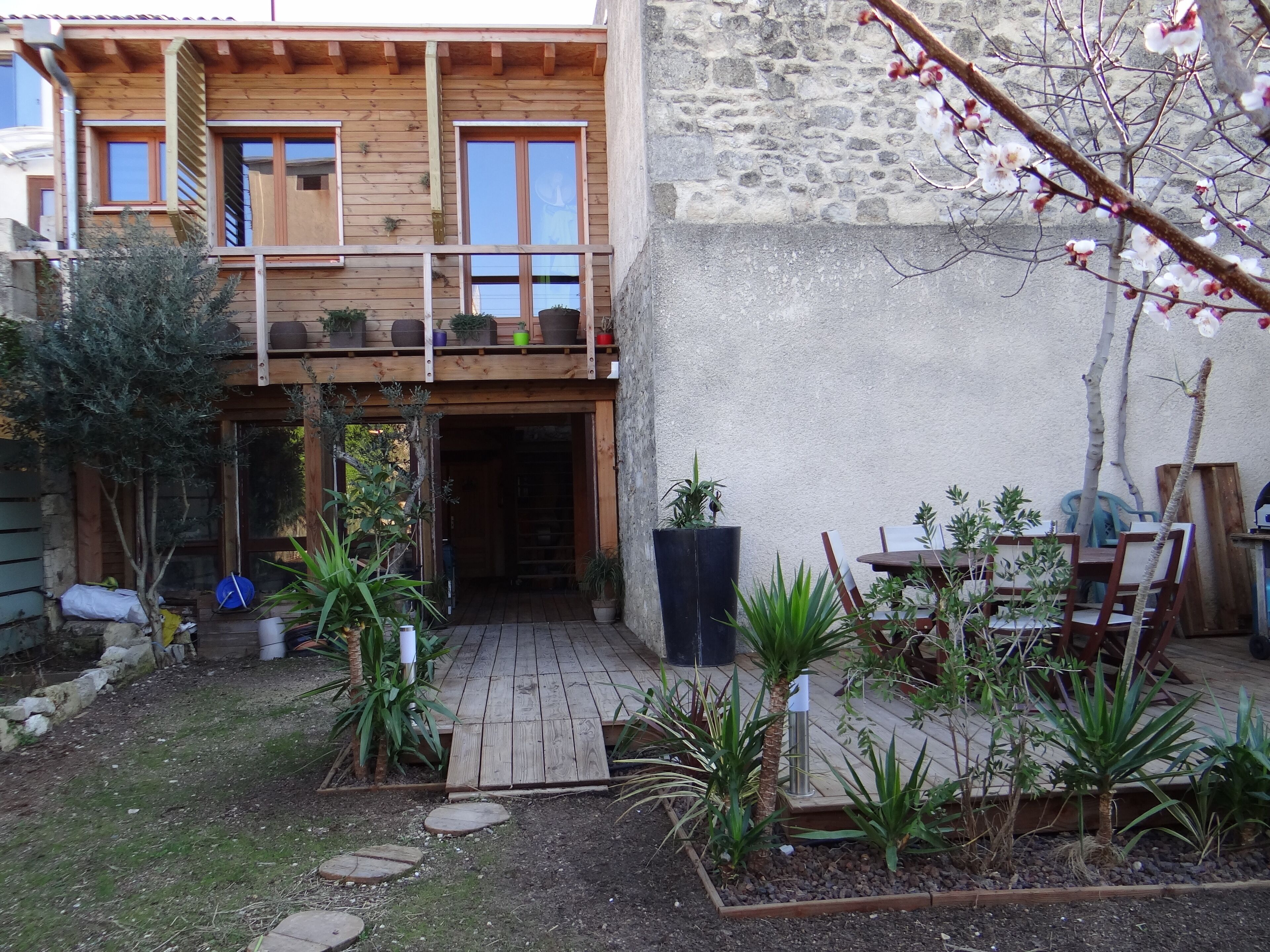 CITY HOUSE SOMMIERES - GARD