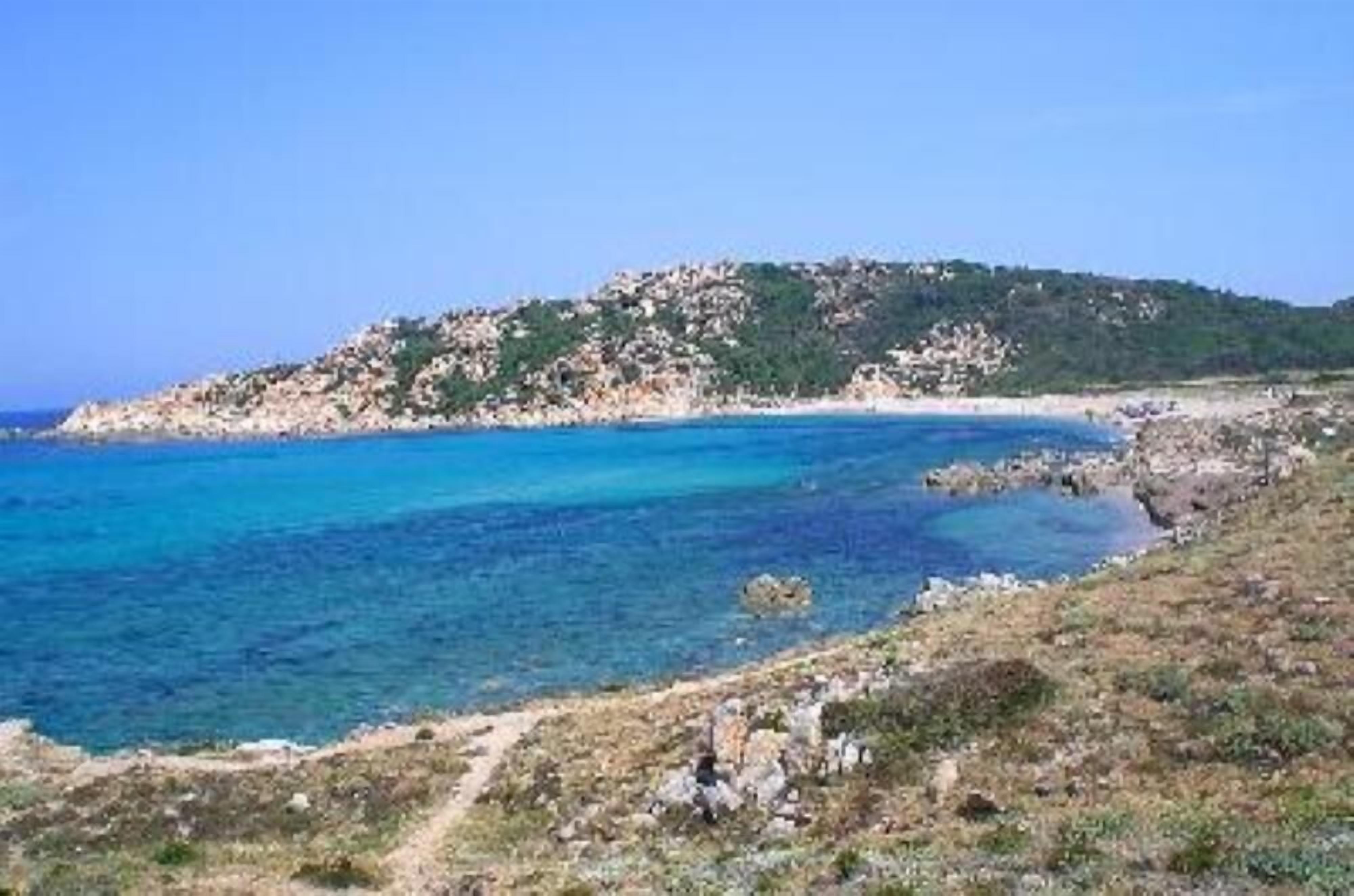 Santa Teresa Gallura: house with outdoor space 350 from the sea, from 2 to 14 people