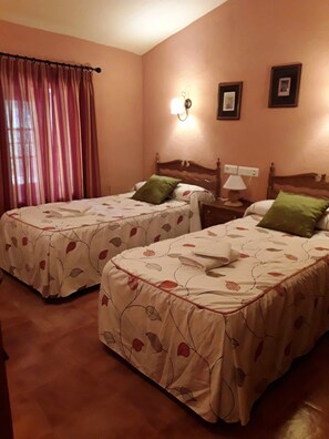 2 bedrooms, desk, iron/ironing board, travel cot