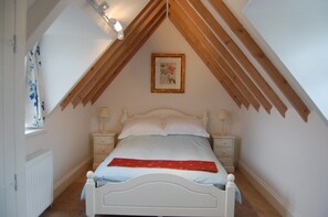 4 Schlafzimmer, Bügeleisen/Bügelbrett, Reisekinderbett, kostenloses WLAN