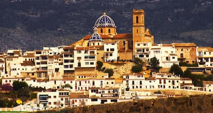 Casa Blanca, with private pool, terrace and sea view