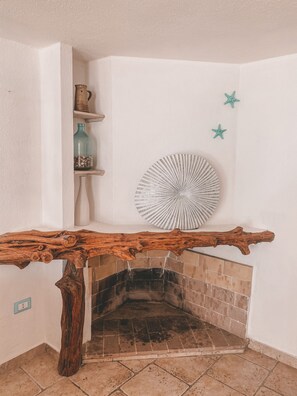 Interior - Spectacular sea view of the entire bay of Su Giudeu. King size bed +topper (chia)