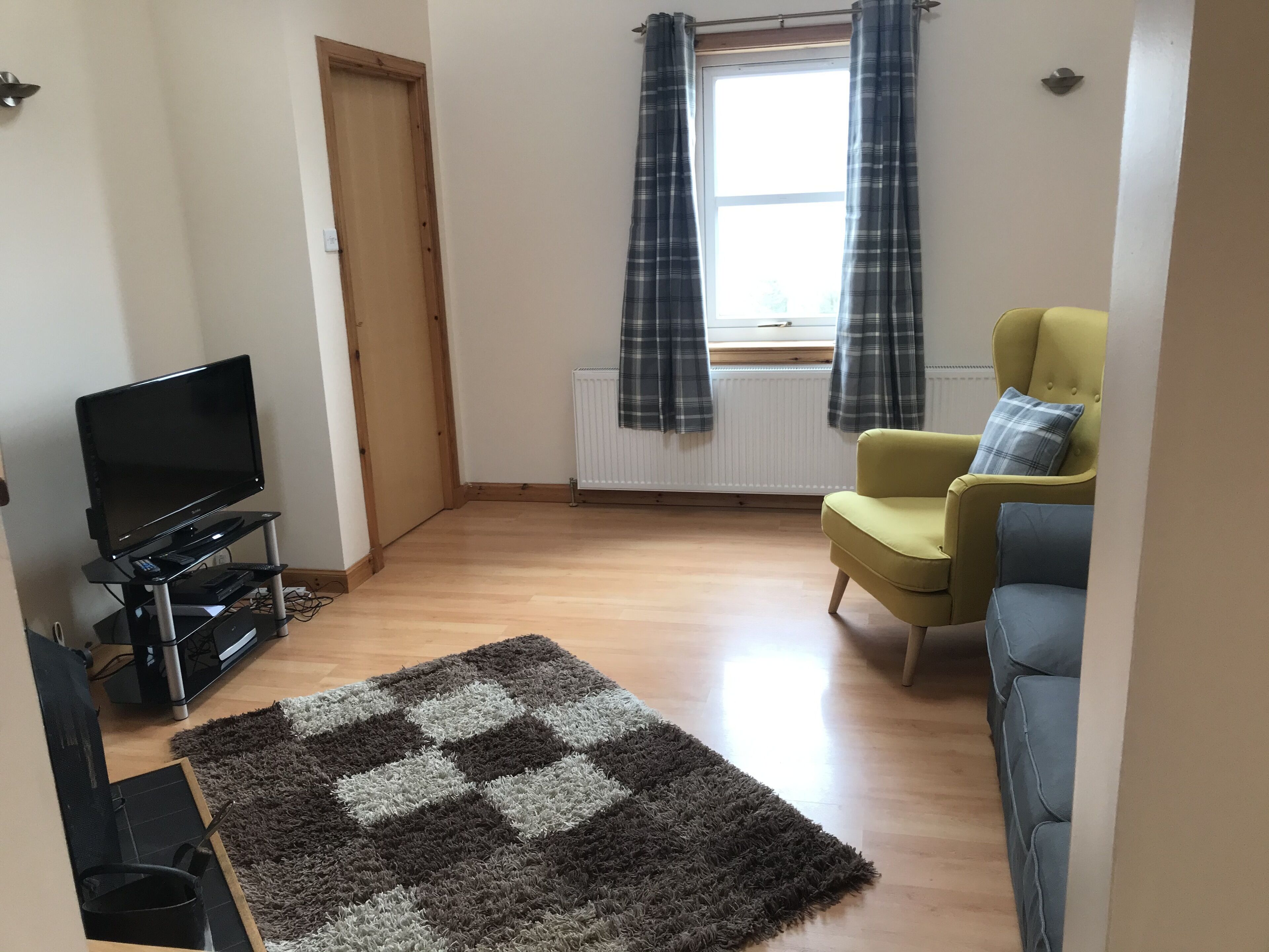 Beautiful Cottage set in natural croft land. Near to Neist Point light house.