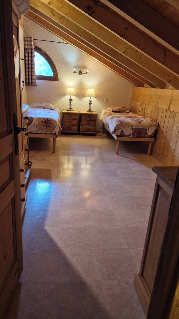 9 habitaciones y caja de seguridad en la habitación