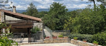 Familie villa i Provence: pool, lekeplasser, soveplass til 10, fleksible A / D datoer.