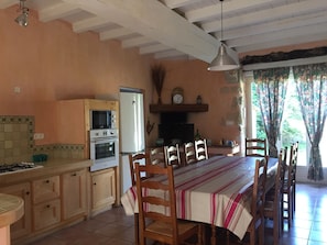 Dining - Charming property with its chapel and towers (Lannes)