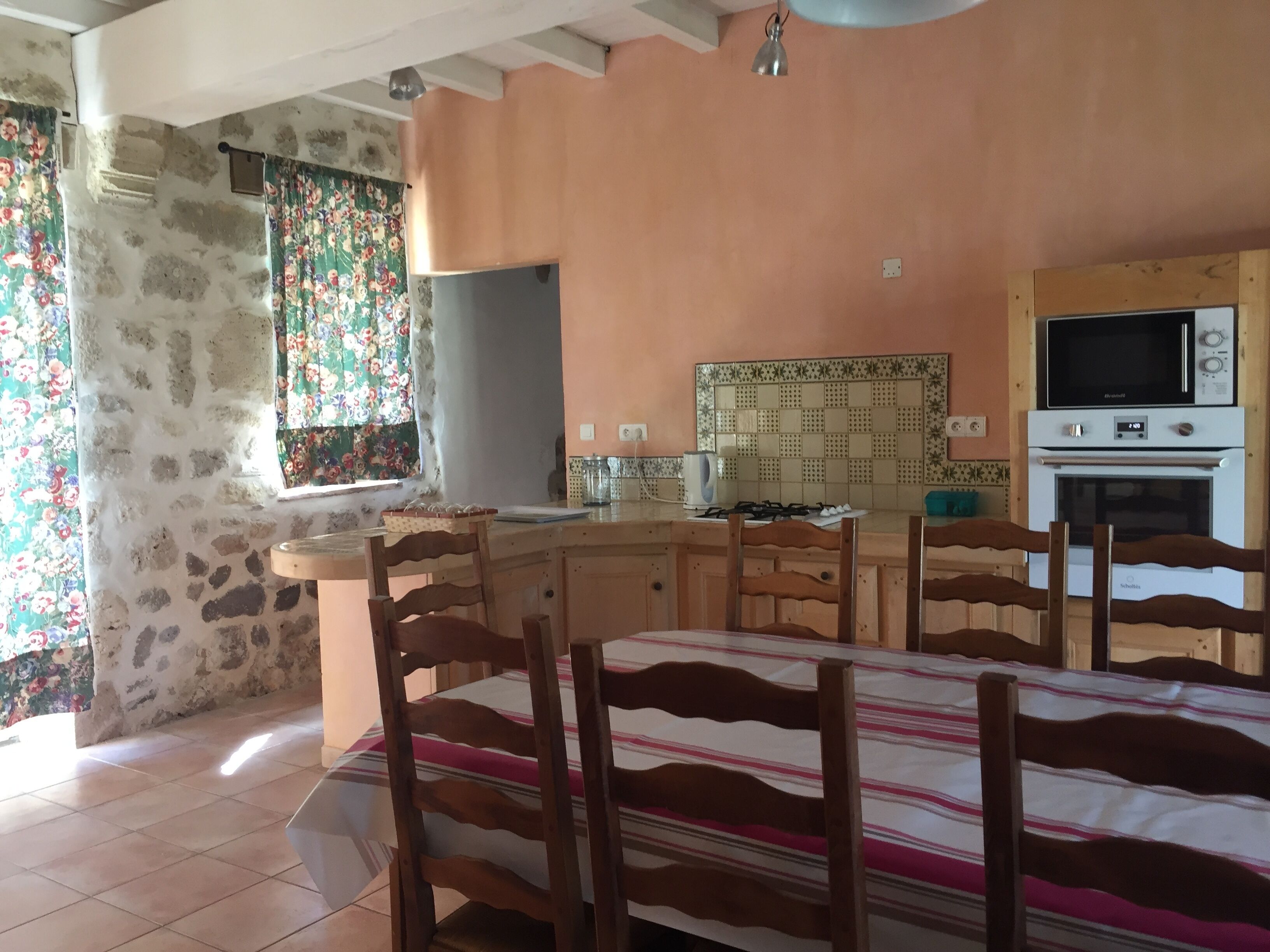 Charming property with its chapel and towers