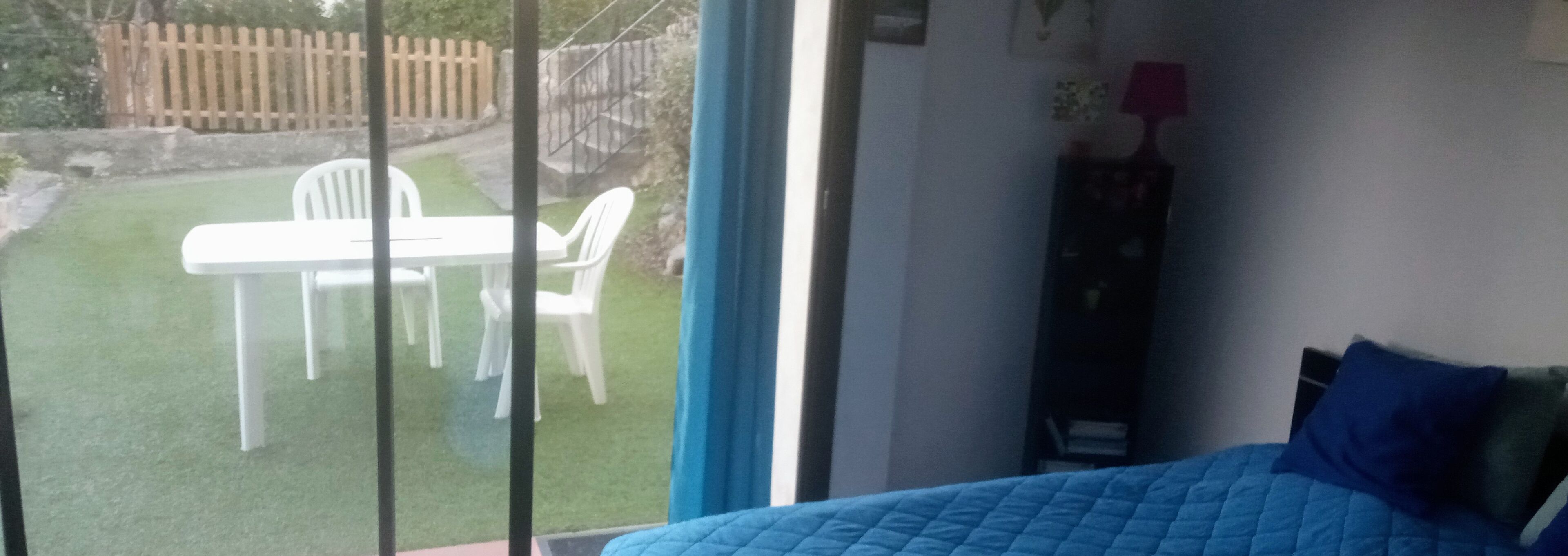 Independent studio. Ground floor villa/Côte d'Azur. Entrance & private pool. Calme.