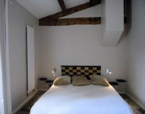 1 Schlafzimmer, Bügeleisen/Bügelbrett, Reisekinderbett, kostenloses WLAN