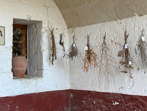 Unclassified image, 3 of 37, button