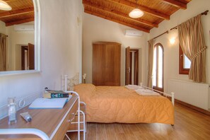 4 chambres, chambres insonorisées, fer et planche à repasser, Wi-Fi