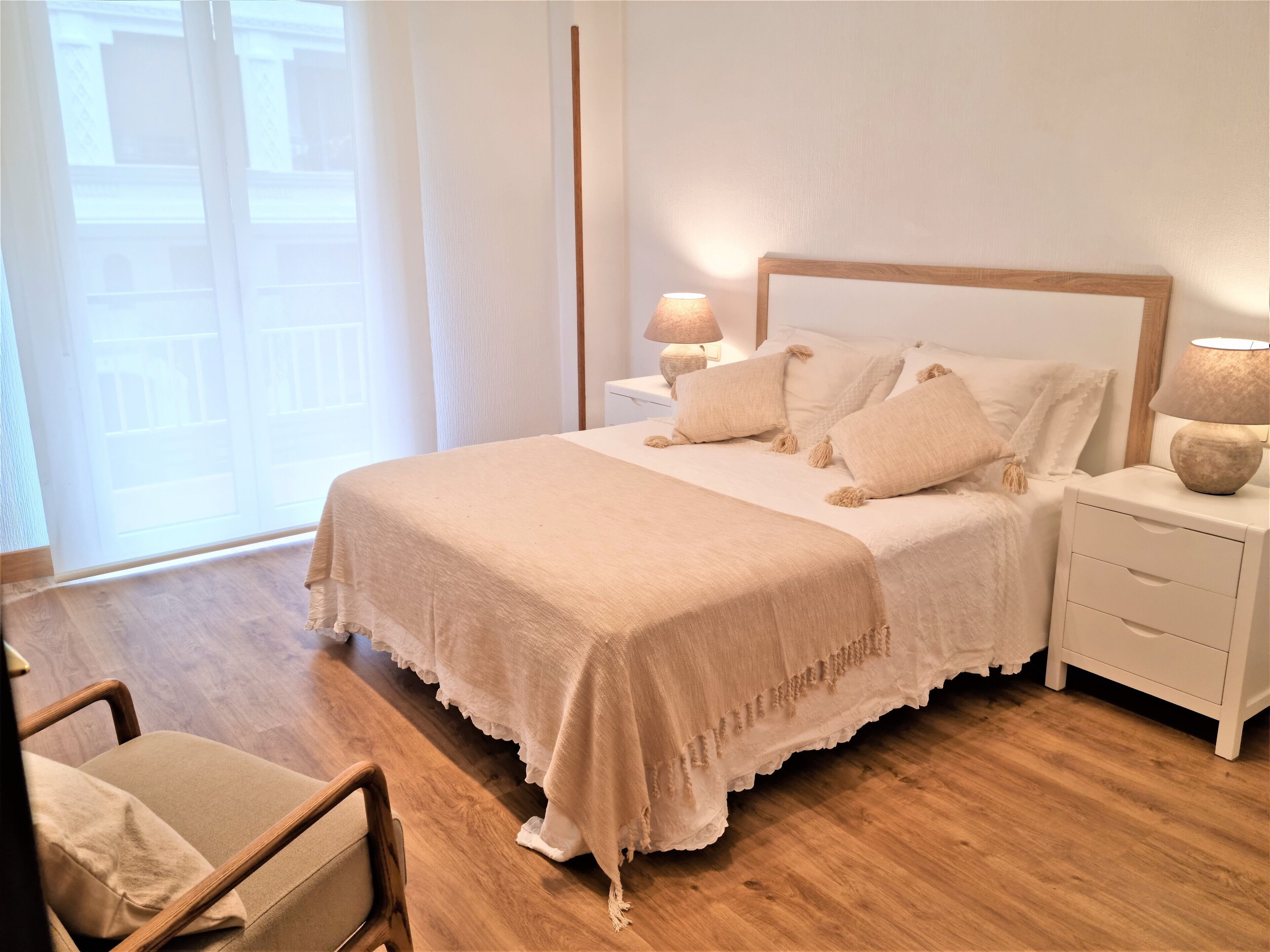 3 slaapkamers, een bureau, een strijkplank/strijkijzer, gratis wifi