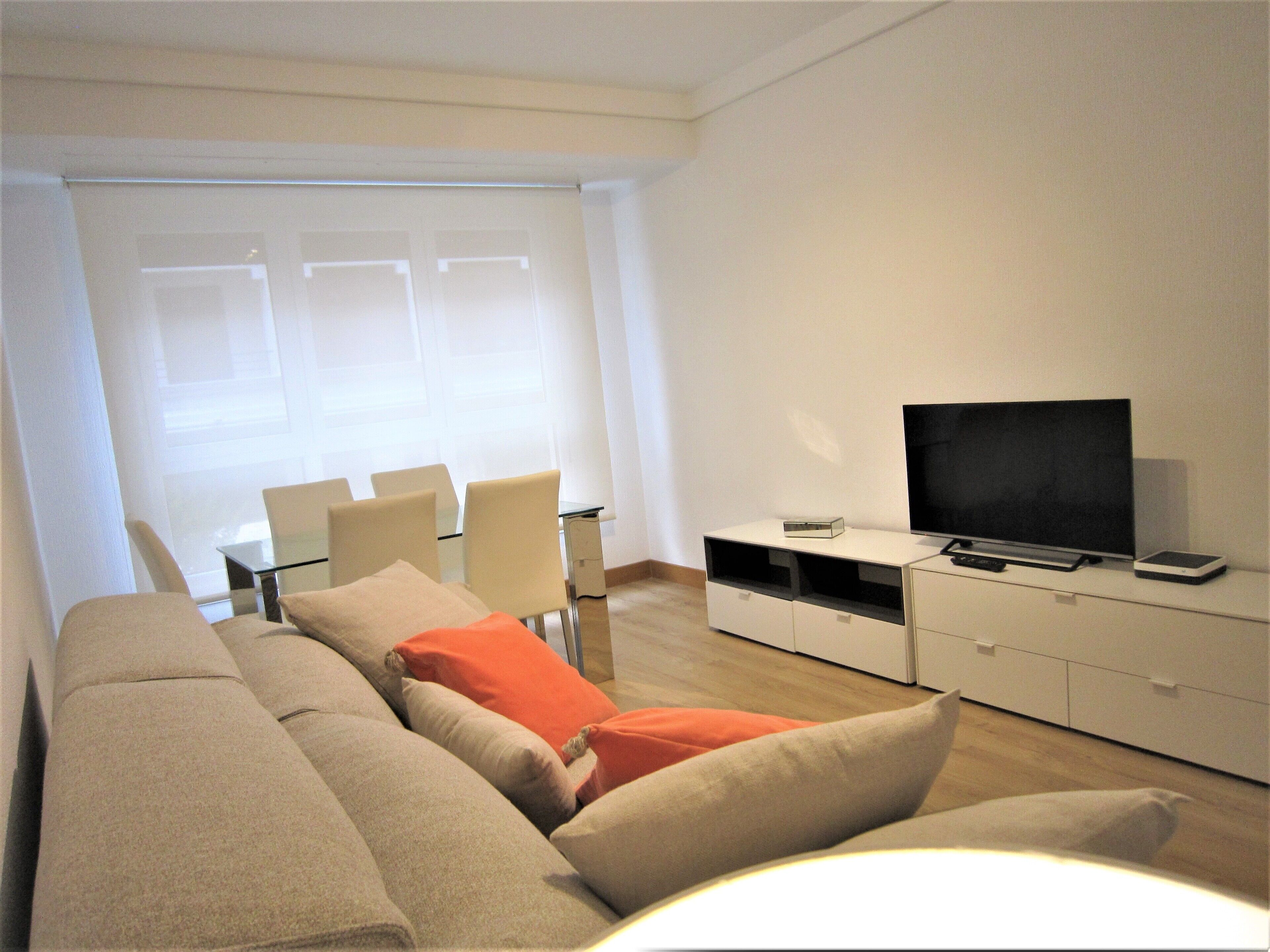 Smart TV, books