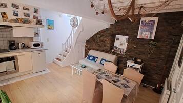 Televisie, boeken en een stereo