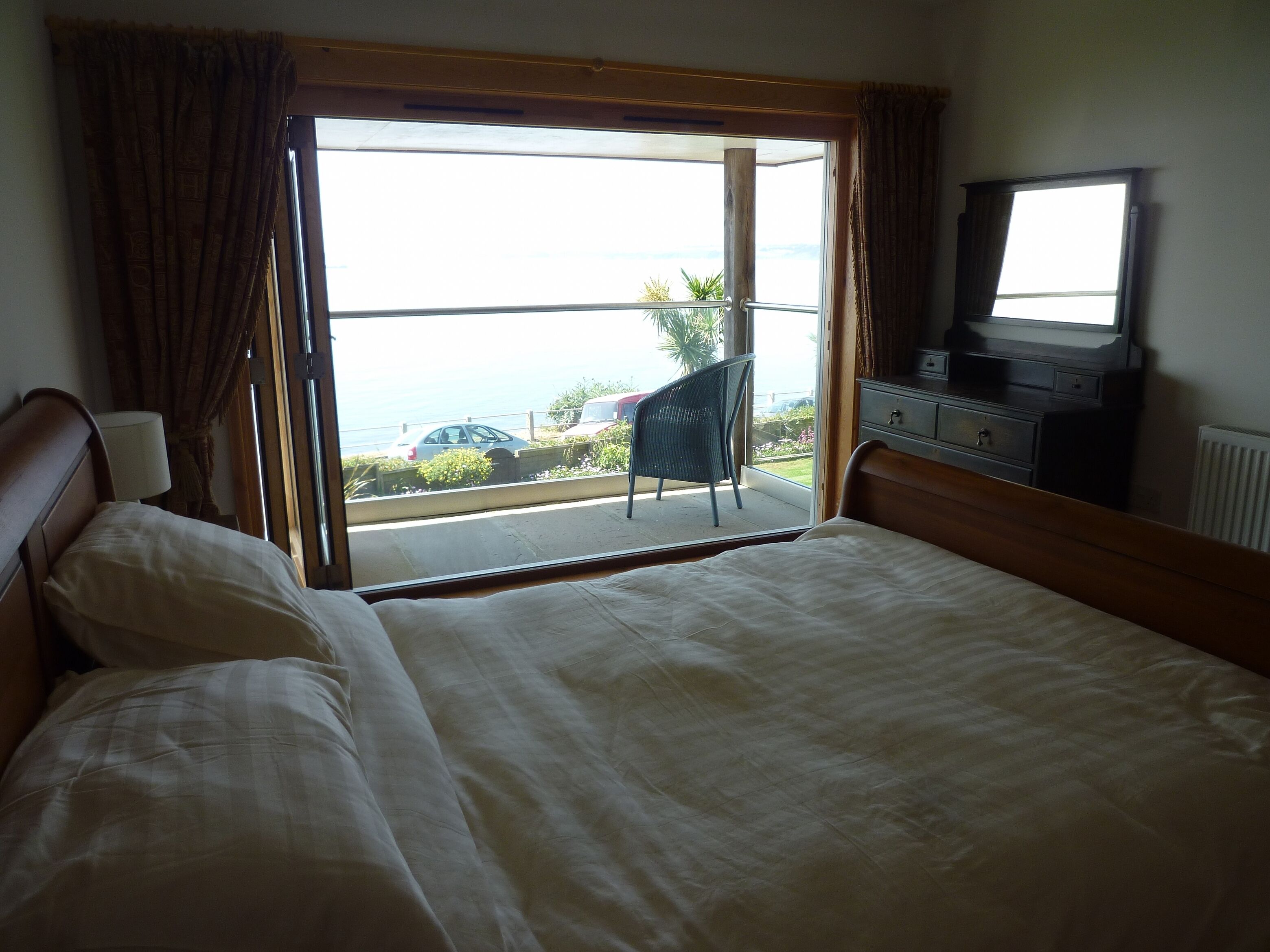 BayLodgeFalmouth: Beautiful, Luxury Beachfront Holiday Home In Falmouth, England