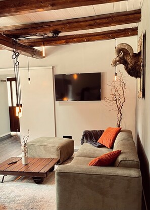 Smart TV, fireplace, ping pong, books - Chalet Sch(l)afbock (Markranstädt OT Priesteblich)