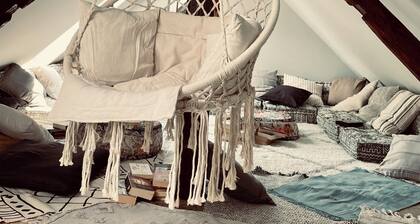 Talo erittäin rauhallisella viheralueella lähellä lentokenttää, moottoritietä, kaupunkia