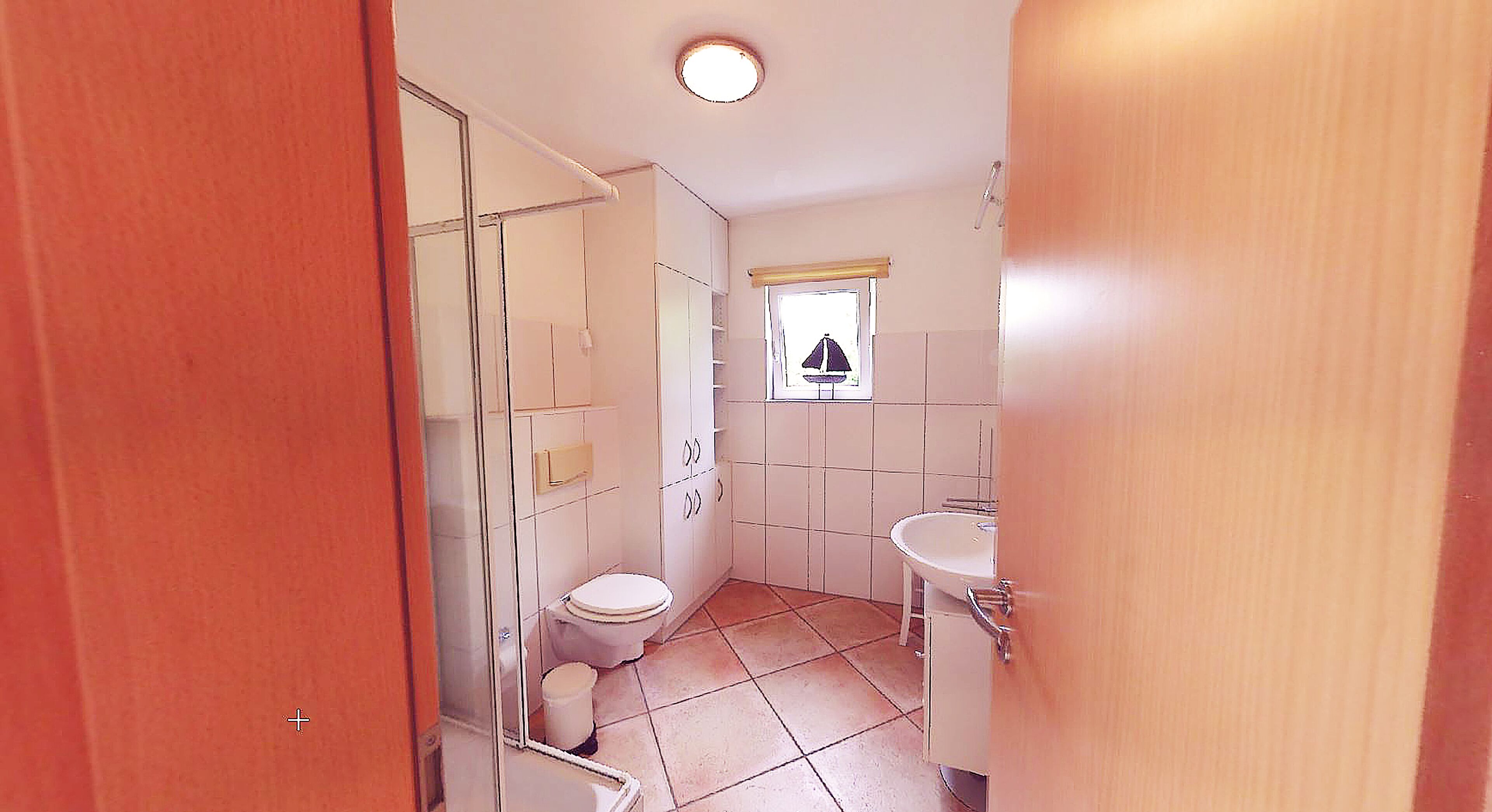 New, comfortable vacation home close to the beach