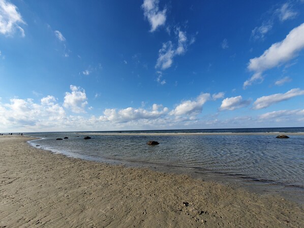 In Strandnähe, Liegestühle