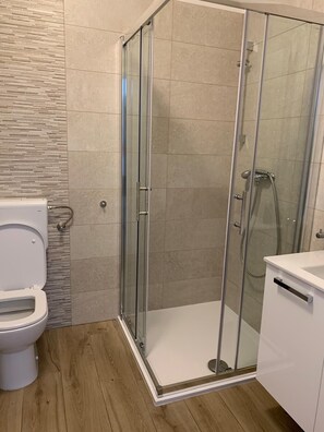Shower, hair dryer, towels - Apartment in Punat with Terrace, Air condition, WIFI, Washing machine (4534-3) (Punat)