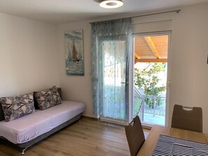 TV - Apartment in Punat with Terrace, Air condition, WIFI, Washing machine (4534-3) (Punat)