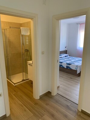 1 bedroom, free WiFi, bed sheets - Apartment in Punat with Terrace, Air condition, WIFI, Washing machine (4534-3) (Punat)