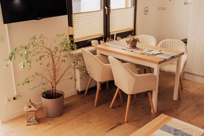Dining - Marie Vacation Apartment in Bergen auf Rügen, Quiet Location (Bergen auf Rügen)