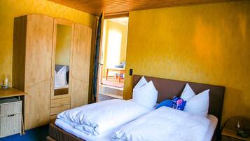 7 chambres, fer et planche Ă repasser, Wi-Fi, draps fournis