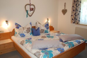 2 bedrooms, in-room safe, travel crib, WiFi