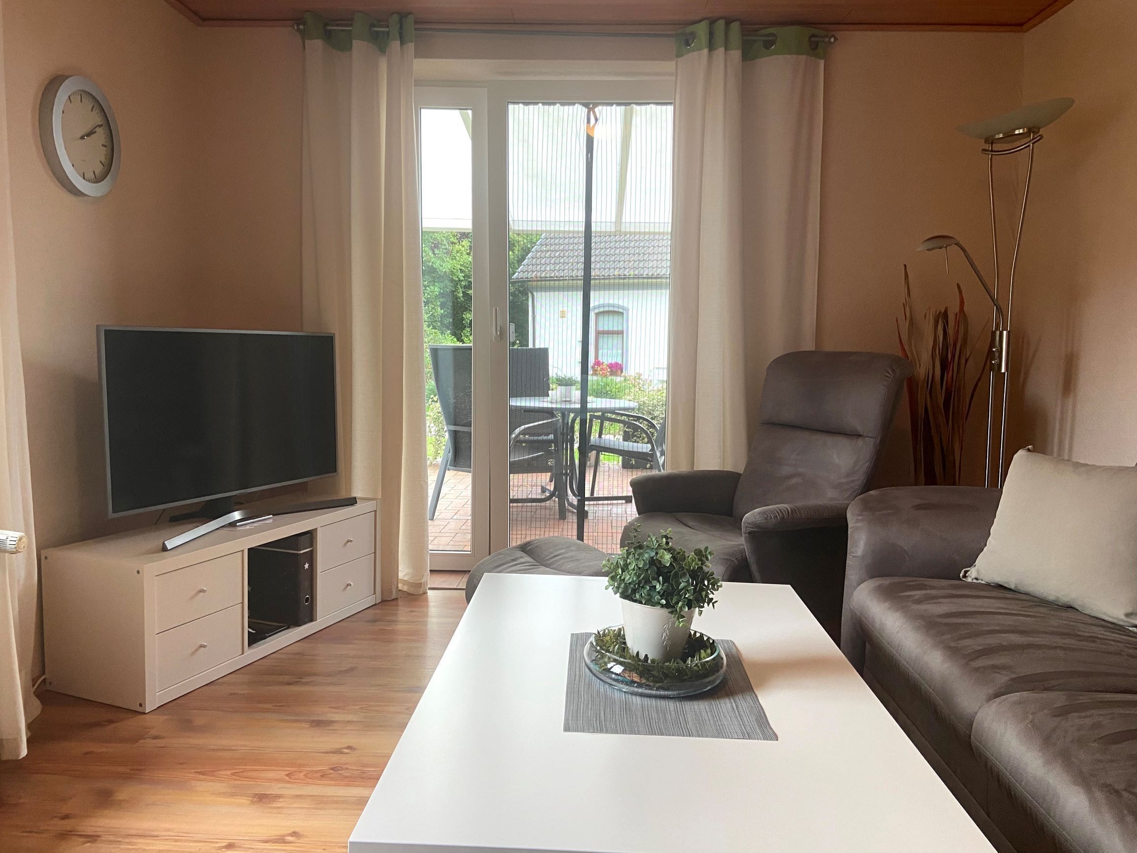 4-star hotel in the 'most beautiful village of Wesermarsch' right at the mouth of the Weser 