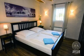 2 Schlafzimmer, Zimmersafe, Bügeleisen/Bügelbrett, WLAN