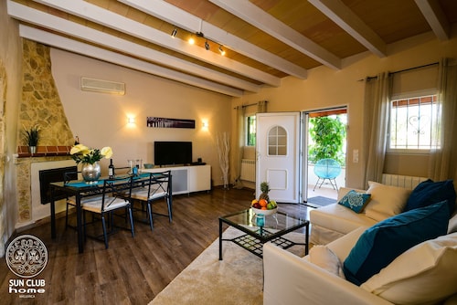 Luxusfinca SUN CLUB home - Mallorca, Glas-Pool, BBQ, Ruheoase, free WIFI