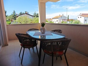 Outdoor dining - Apartment in Punat with Loggia, Air condition, WIFI, Washing machine (4534-1) (Punat)