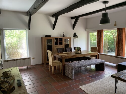 Great facilities! Close to town! Calm!