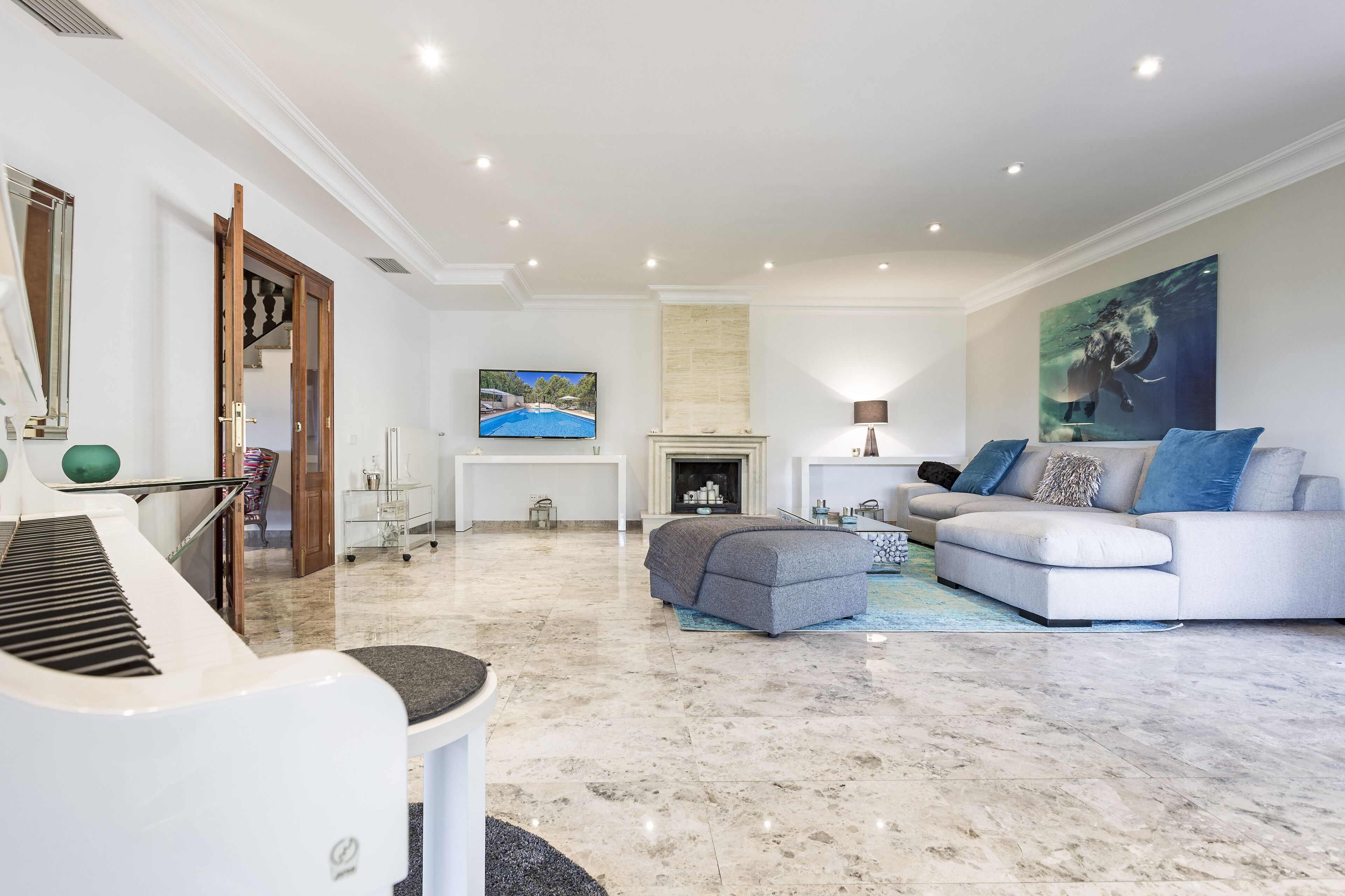 Luxury villa with fantastic sea views for the highest demands near Palma