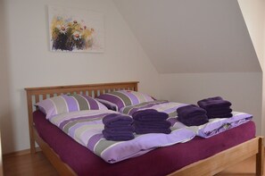 1 chambre, fer et planche à repasser, lit parapluie, Wi-Fi gratuit