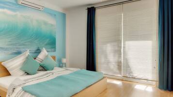 4 bedrooms, iron/ironing board, travel cot, free WiFi