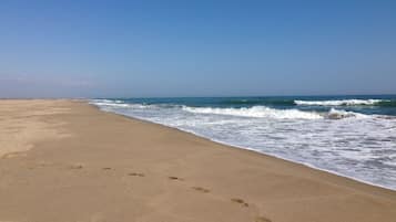 Beach nearby, sun-loungers