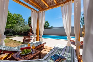 Pool - Villa L L Šikići (Istria - Pula) (Pula)