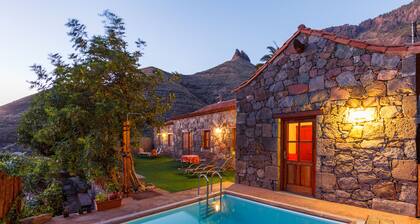 Holiday home Casa Tamadaba, private pool, beach 2km, hiking, nature park, AGAETE