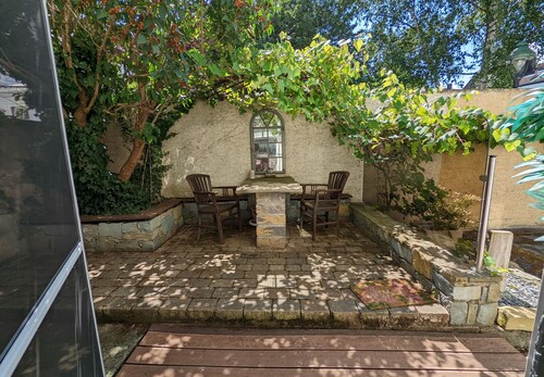 center. App.(35sqm) in d. Old town / outdoor terrace, car + bicycle parking space