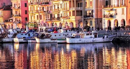 Ferienhaus mit Meerblick, Sonnenterrasse, 3 km Strand, Riviera (008021-LT-0101)