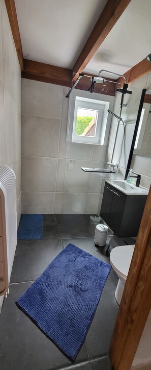 وحدات دش مع أحواض استحمام