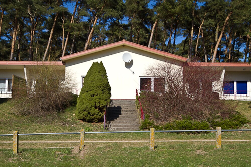 Idyllic holiday home in the nature near the lake (NO. 3)