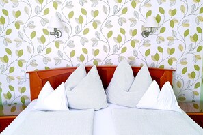 1 bedroom, in-room safe, desk, iron/ironing board - New, modern apartments, bright, friendly and clean! Many regular guests.  (Hévíz)