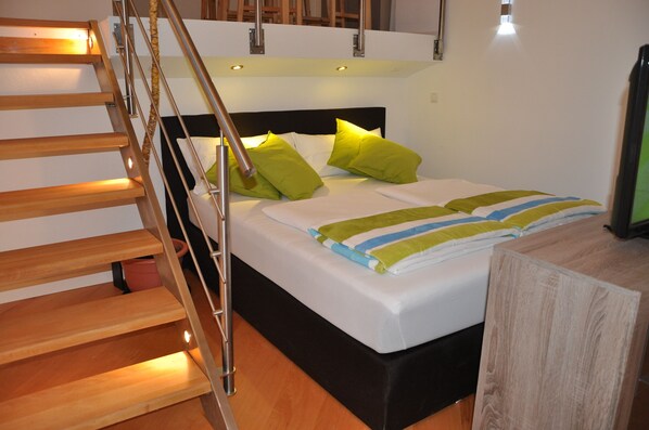 1 chambre, accès au Wi-Fi (inclus), literie fournie