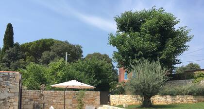 Beautiful Istrian natural stone villa 1891 quiet location, garden,pool,WiFi,10 min beach