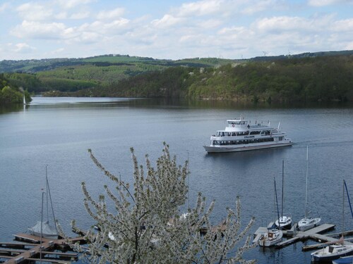 Nouveau !! Spacieuse maison de vacances dans un endroit fantastique sur le parc national de l'Eifel. 